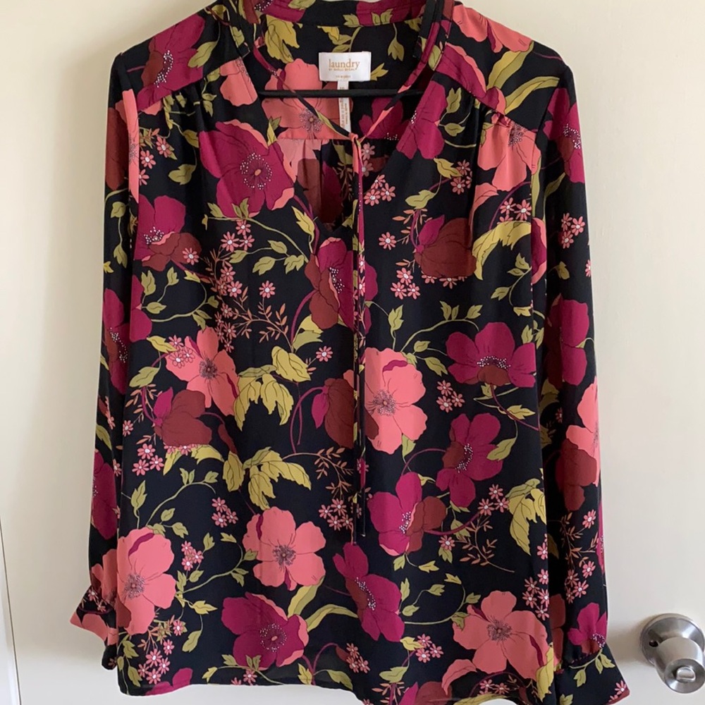 Laundry By Shelli Segal Black Floral Tie-Neck Blouse with Pink & Green Flowers